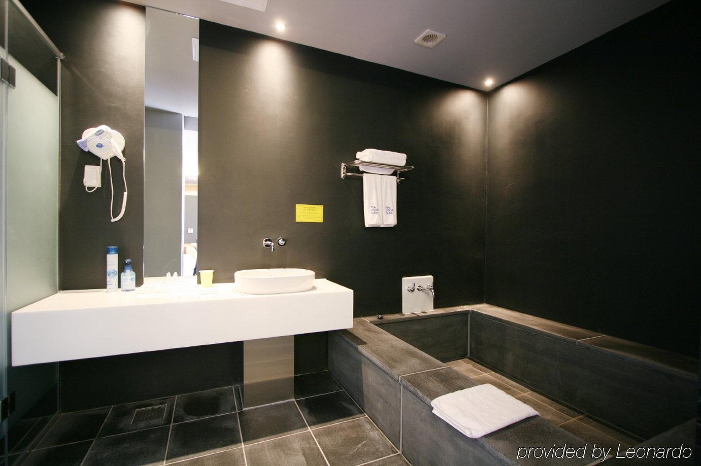 Hotel Oscar Suite جونسان الغرفة الصورة